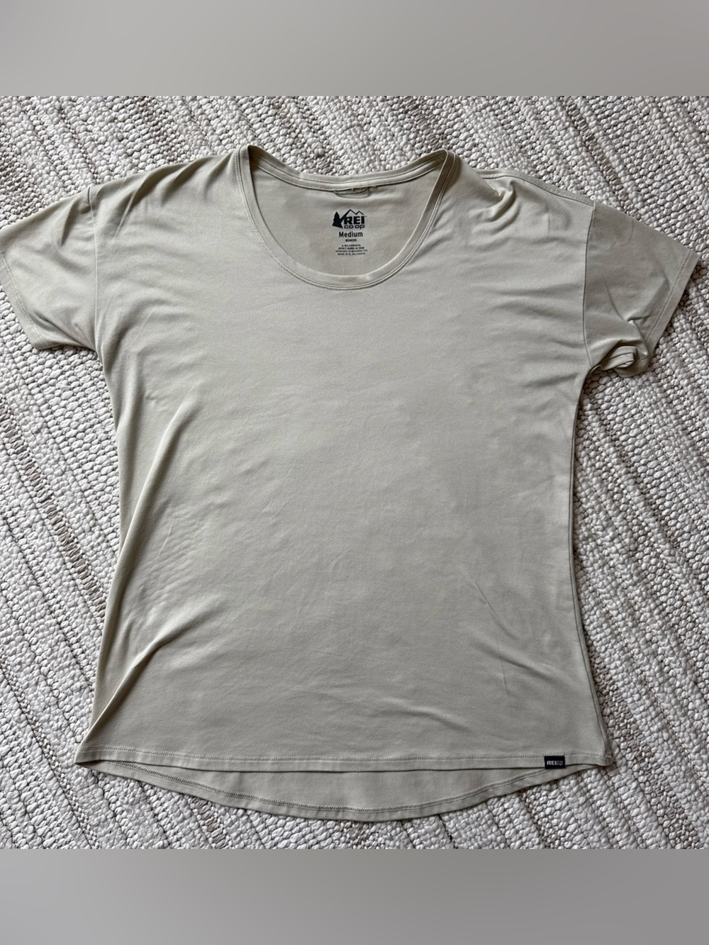 REI Coop Womens Shirt Size  M  Short Sleeve Crew Neck Hiking Outdoor Camping